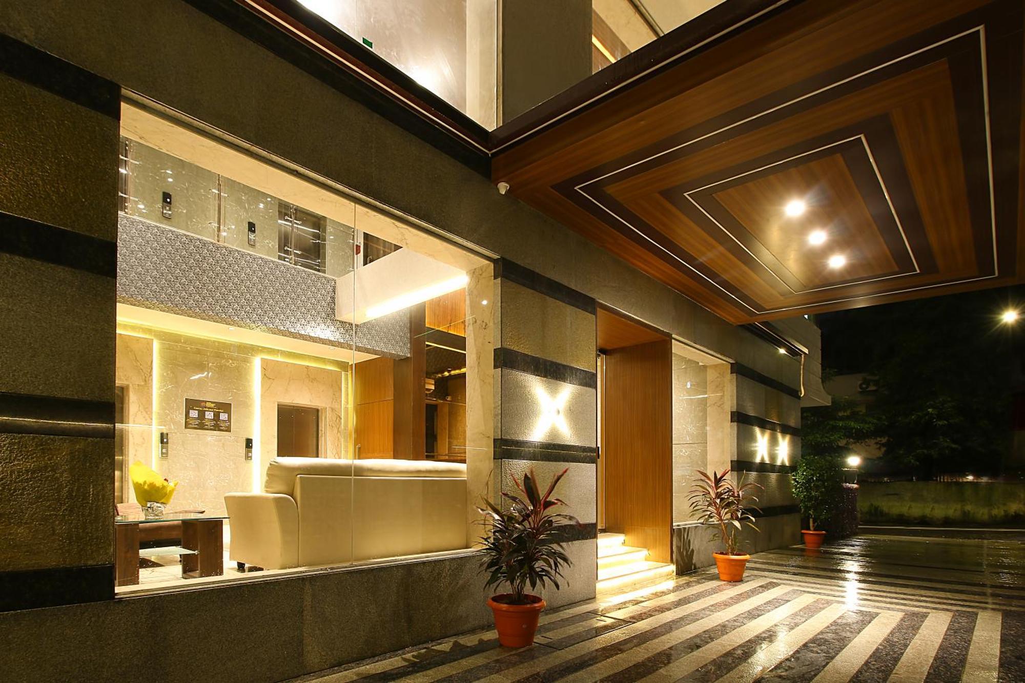 Mumbai House Luxury Apartments Santacruz East, Mumbai Exterior photo